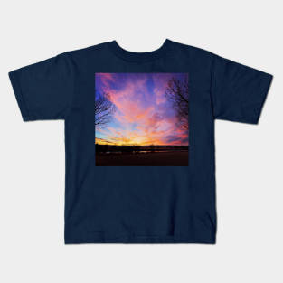 Summer sunrise Kids T-Shirt